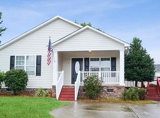 4 N Carolina Ave, Benson, NC 27504