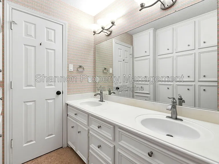 5626 Spring Lodge Dr — Photo 30