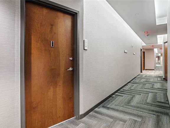 5th image of 361 17th St #2418