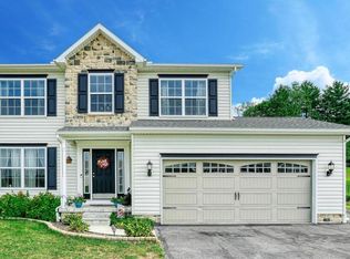 12 Clover Ct, Abbottstown, PA 17301