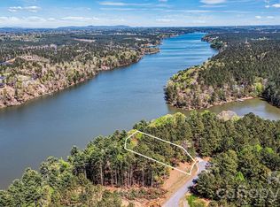 106 Pier Point Dr, Connelly Springs, NC 28612