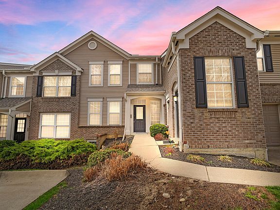 2nd image of 562 Rivers Breeze Dr