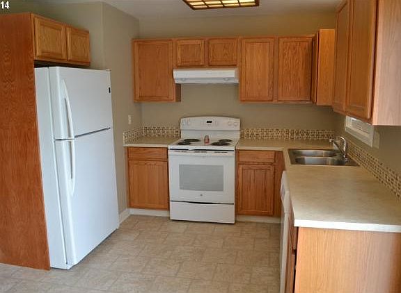 4th image of 6200 NE 123rd Ave