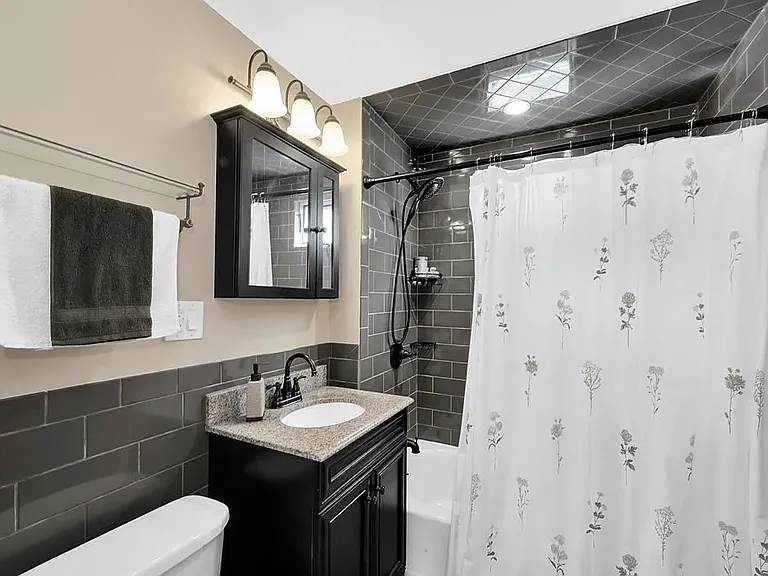 30 Chetwynd Rd #1 — Photo 12