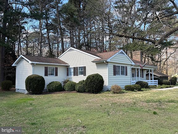 3rd image of 22285 Tanyard Rd