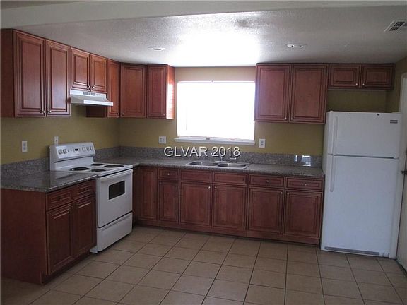 3rd image of 4744 Sand Creek Ave APT D
