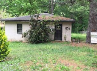 1196 Lake Dr, Jonesboro, GA 30236