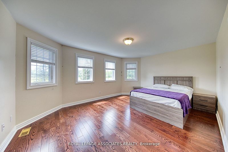 Ajax House for rent - 4 Bedrooms — photo 18