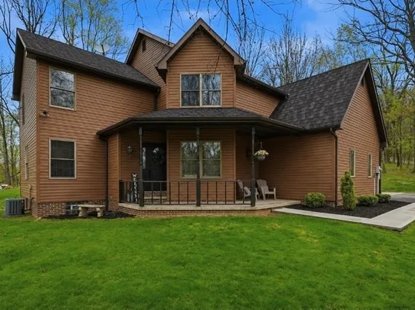 143 W Cruikshank Rd, Butler, PA 16002