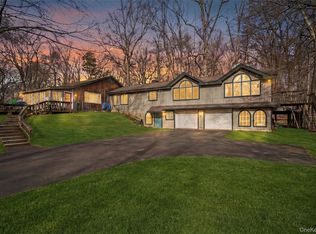 48 Chardavoyne Road, Warwick, NY 10990