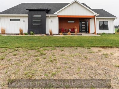 696 8th Ave, Saint Paul, NE, 68873