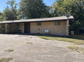 417 Judy Ln