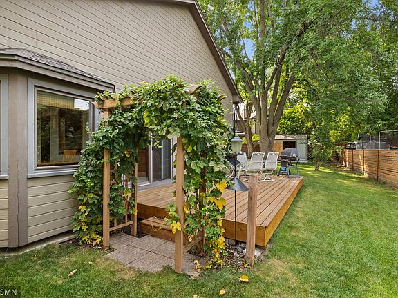 3rd image of 1649 Ashbury Pl
