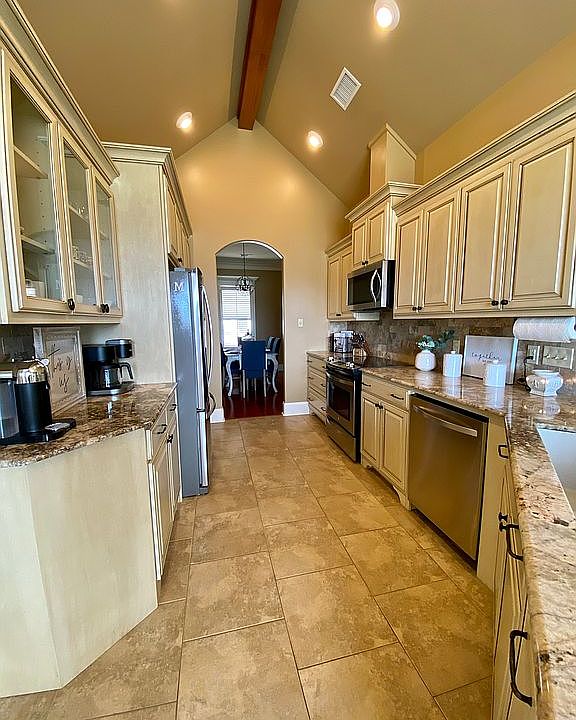 1st image of 3316 Chuggie Ln