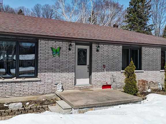 2nd image of 237 Maxwell Settlement Rd