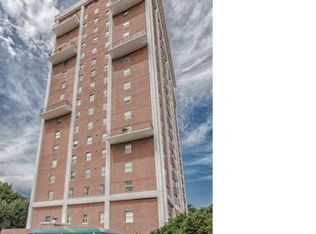 710 S Hanley Rd APT 16D, Saint Louis, MO 63105