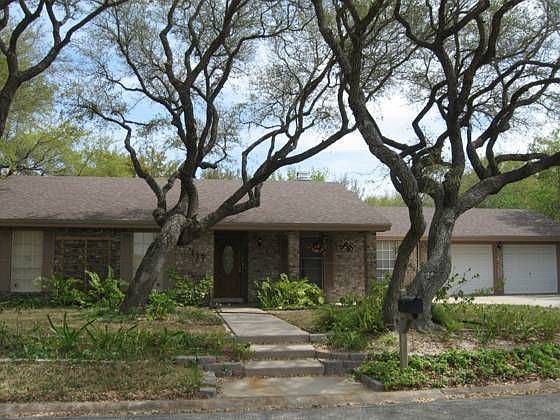 1st image of 117 Wehring Ln