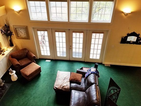 4th image of 3725 Woodstone Dr