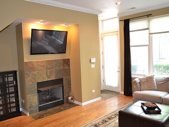 2nd image of 600 W Chicago Ave #Gu14