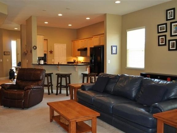 3rd image of 5787 Desert Mirage Ct