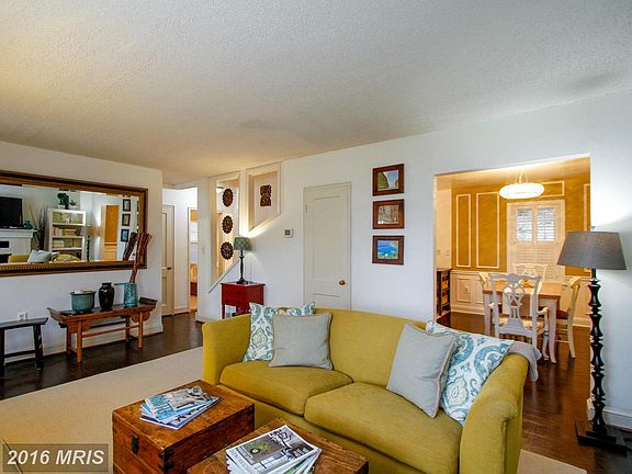 4th image of 7115 Bertram Ln