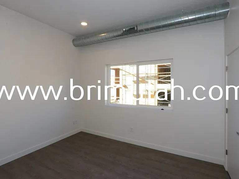 945 S Washington St #101 — Photo 5