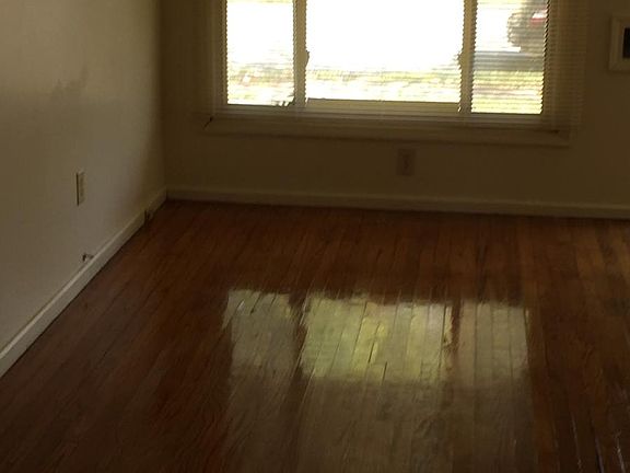 2nd image of 12021 Milligan Ave