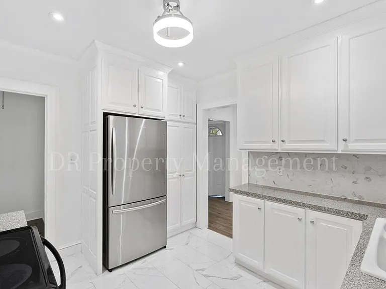 319 Forest Hill Ave — Photo 5