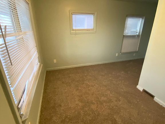 4th image of 1308 Hanford Ave #4