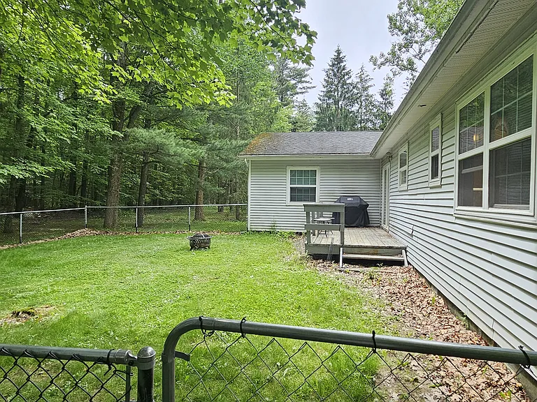 13 Cardinal Dr #1 — Photo 30