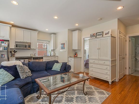 3rd image of 19 W 1st Ave Ste 102