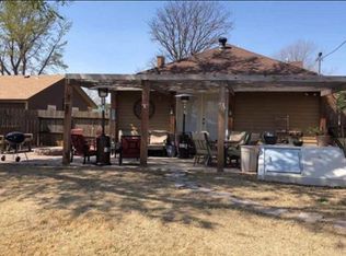 208 N 9th Ave, Fairview, OK 73737