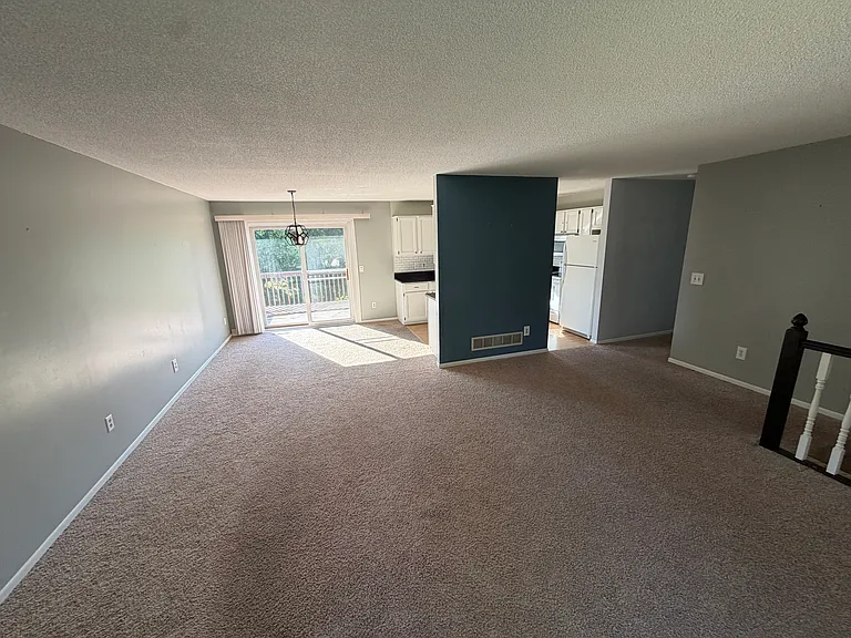 9502 Teakwood Ln N — Photo 9