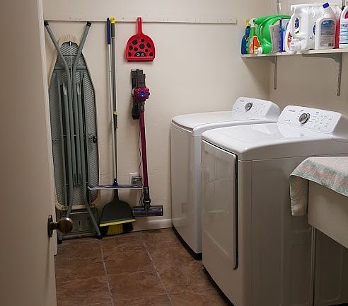 5th image of 2334 NW 14th Pl
