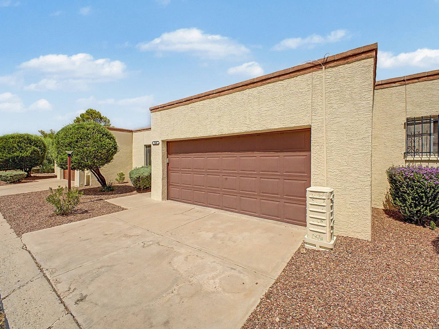 2 bed, 1300 sqft, $1,750 — Photo 3