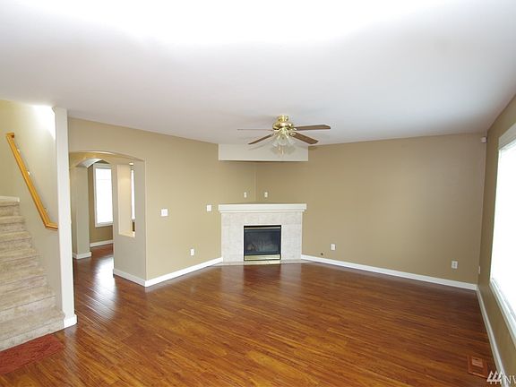 3rd image of 7905 207th St E