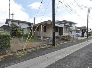 821 Momolio St APT E, Honolulu, HI 96817