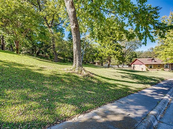5th image of 917 Oak Trl Lot 12