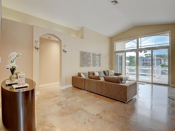 5th image of 11182 Sea Grass Cir