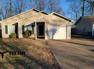 812 Tee St, Benton, AR 72015