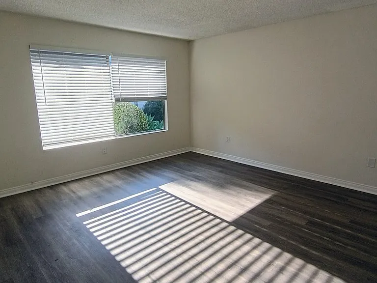 7831 Ellis Ave #1 — Photo 10