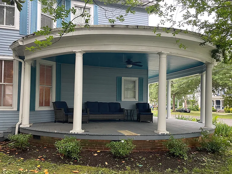 206 Linden Ave — Photo 3