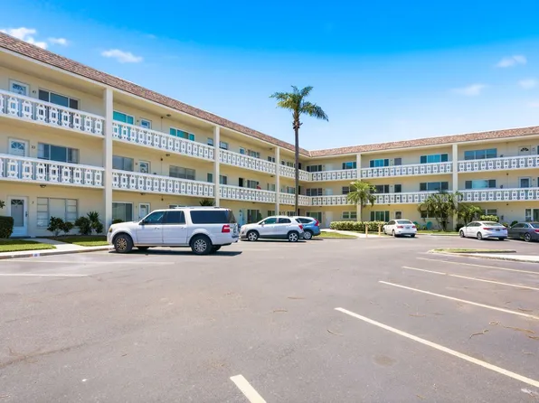 2451 Canadian Way, Clearwater, FL