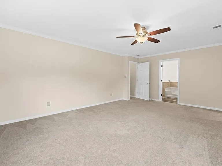 4496 Windsor Oaks Dr — Photo 29
