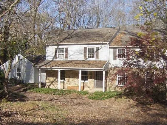 810 Summerset Dr photo 1