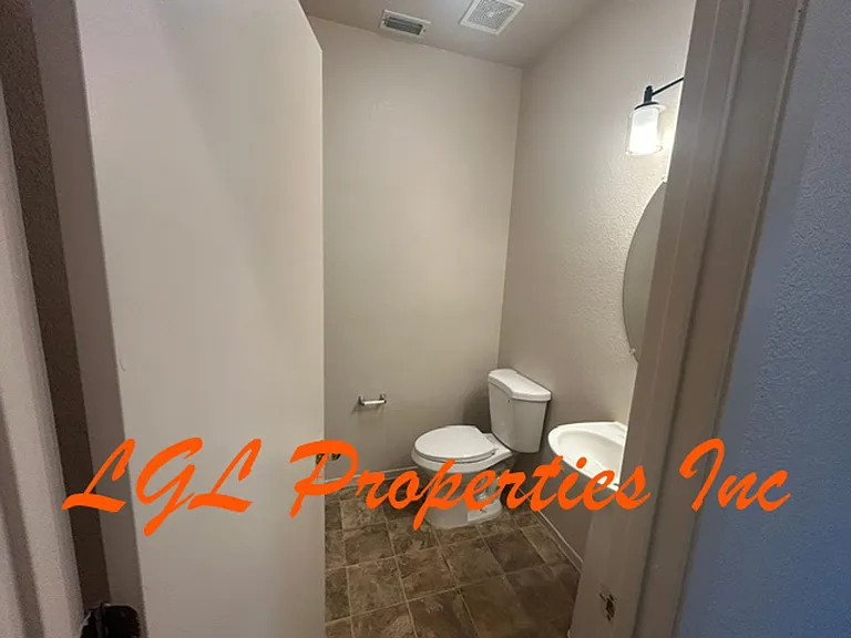 4116 Woodwillow Ln — Photo 14