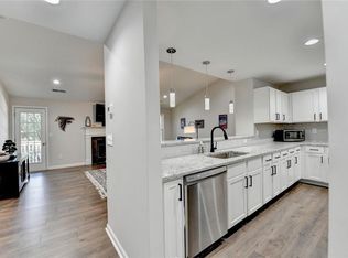 324 Teal Ct, Roswell, GA 30076