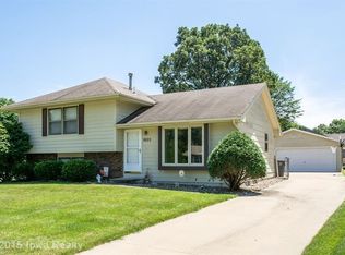 1925 Thornton Ct, Des Moines, IA 50320