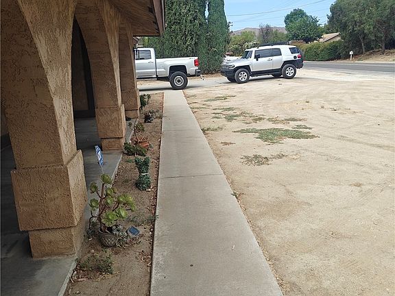 2nd image of 28411 Locust Ave