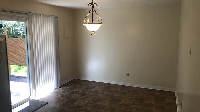 4900 Scothills Dr — Photo 14